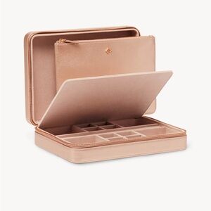 NWOT Kendra Scott jewelry travel case